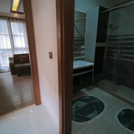1b Apt In The Heart Of * 伊斯坦布尔